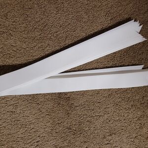 NWOT! Pre-cut Bow ribbon, white